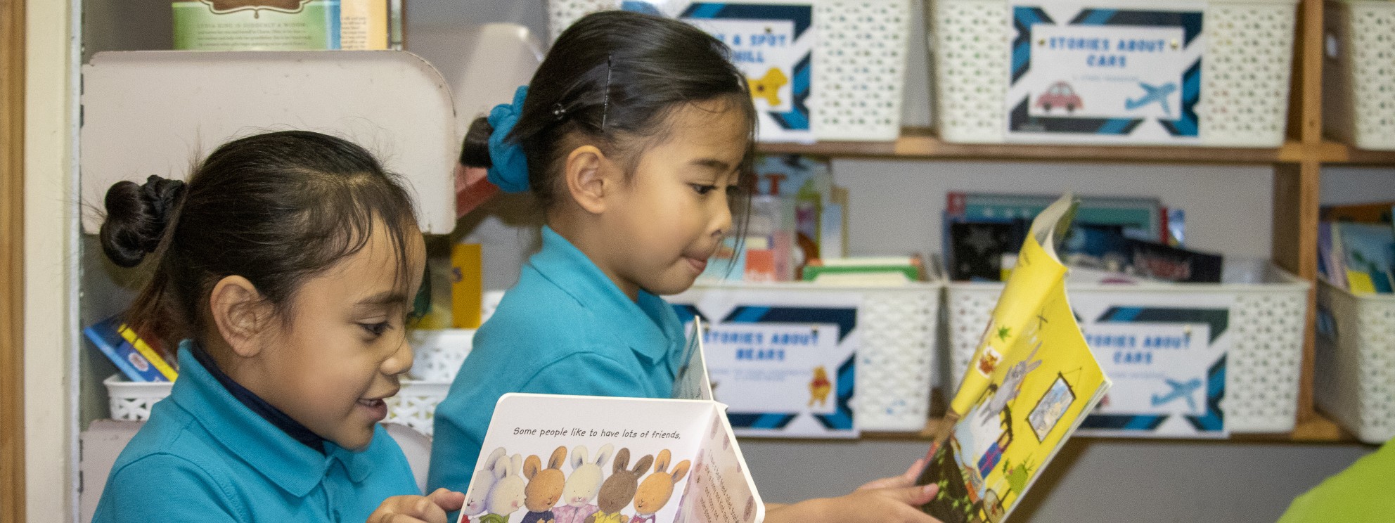 Kids reading in the library